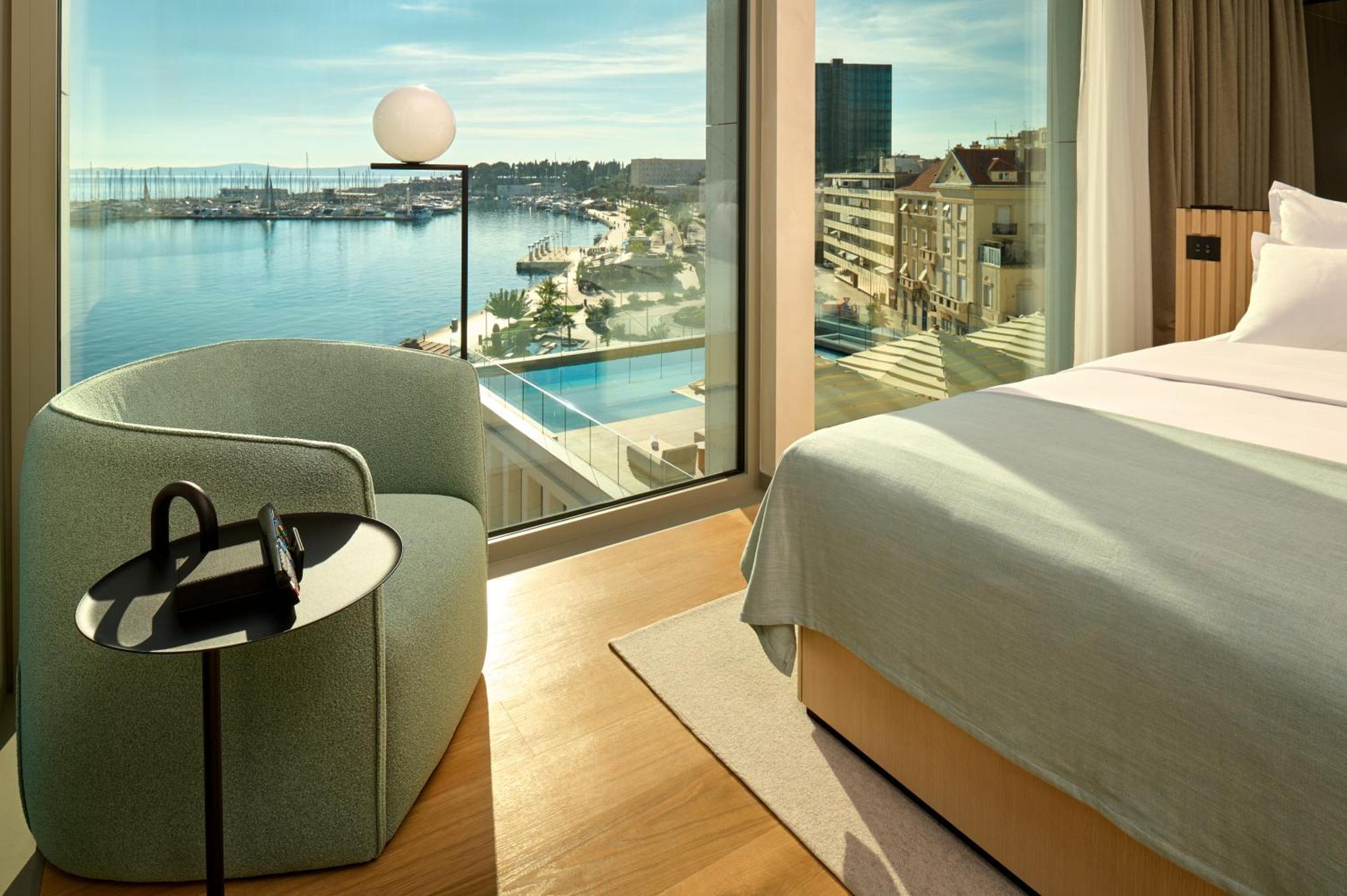 Hotel Ambasador Split Exterior photo A room at the Westin Palace, Madrid